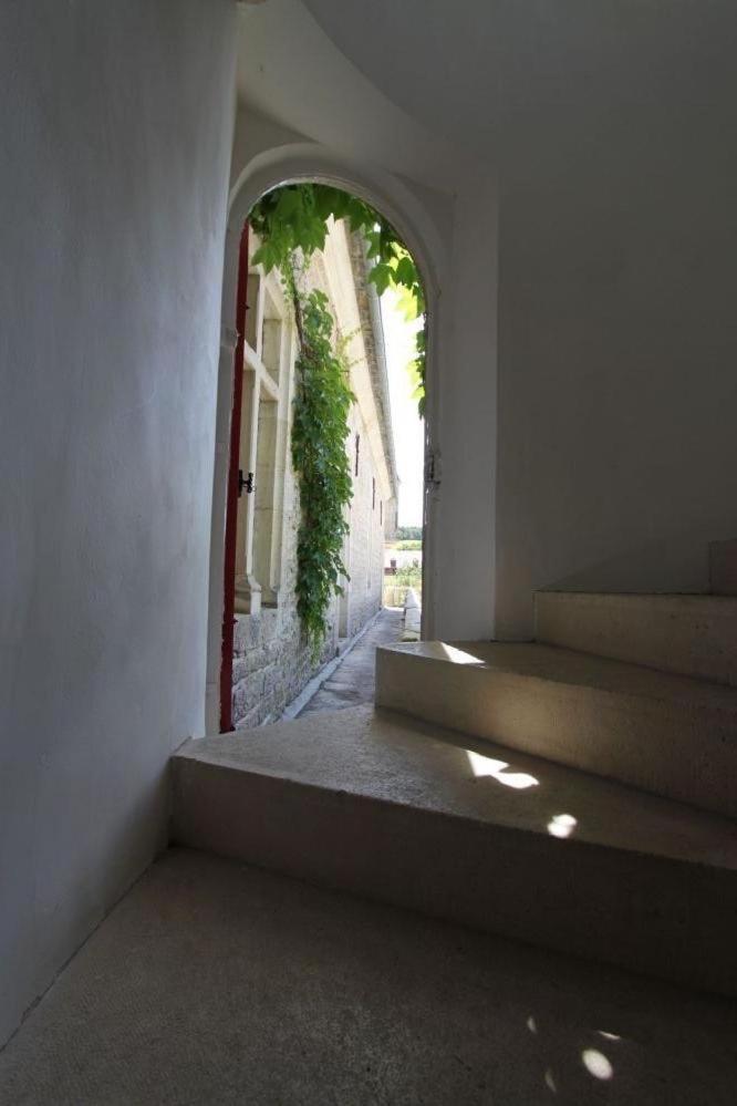 Le Prieure De Buffon Bed and Breakfast Buitenkant foto